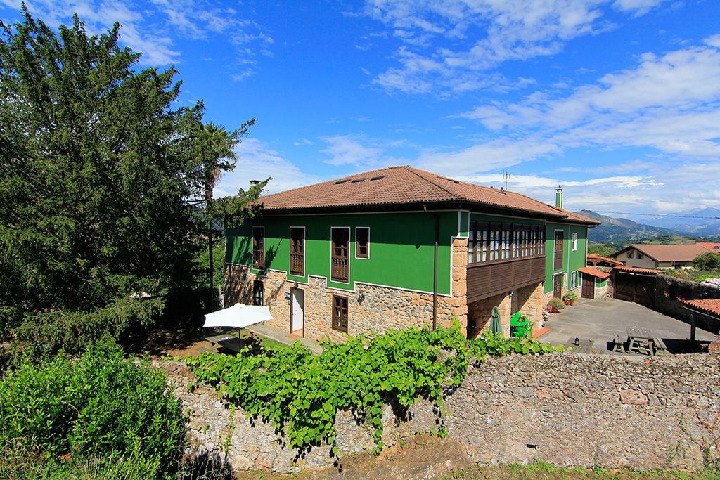 Fallada_Hospedaje_Cuadroveña
